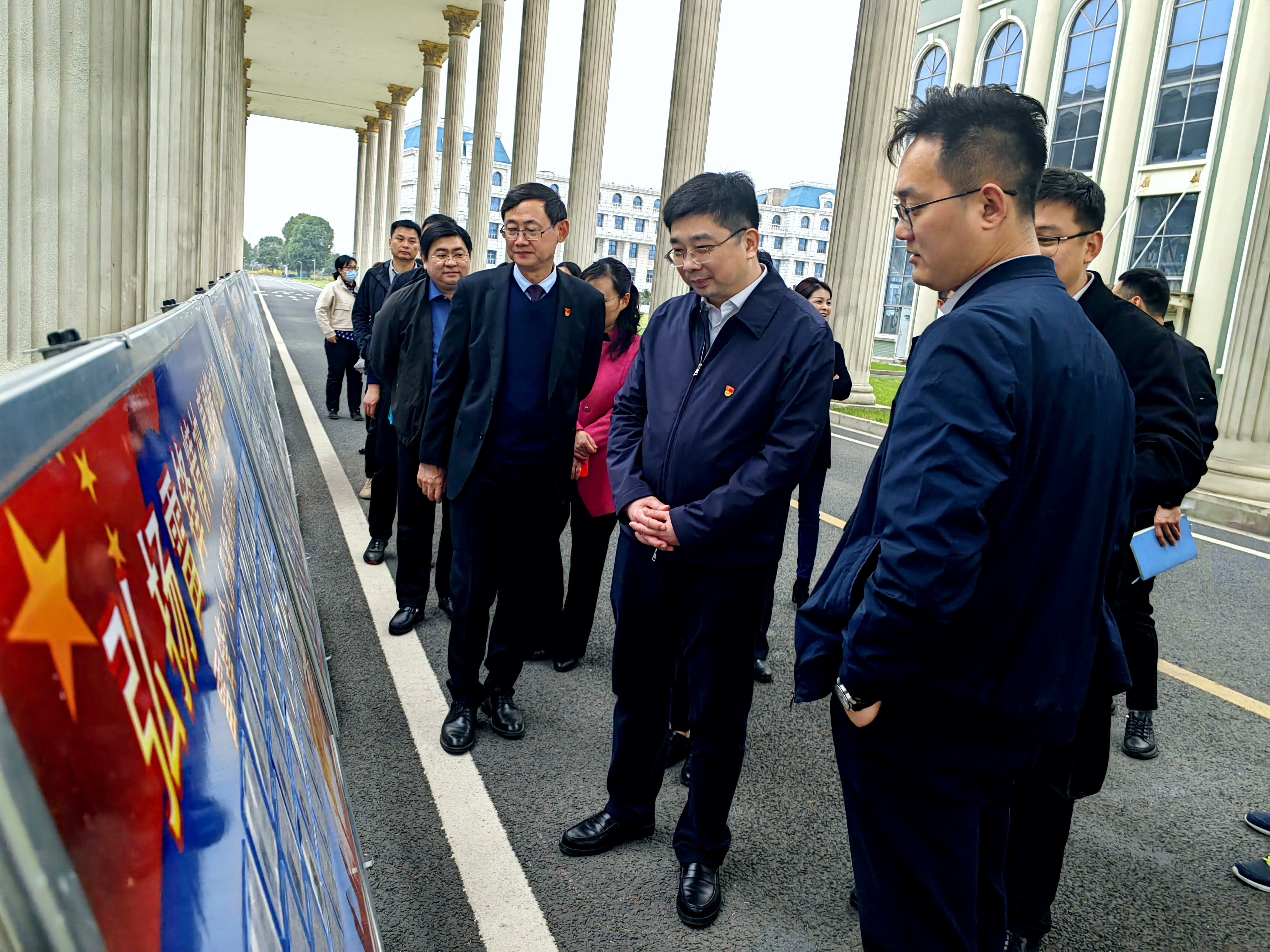 雷锋系列展览活动.jpg